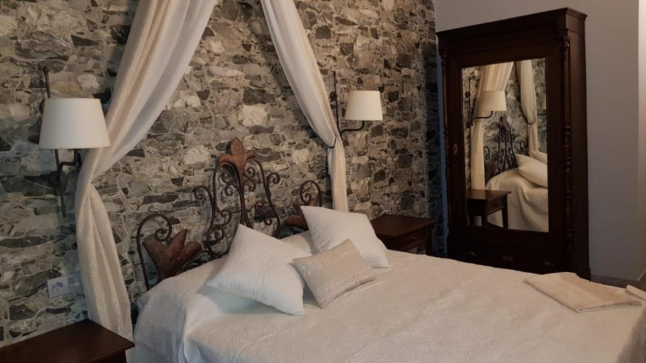 Casa Rural La Puerta Del Río Lobos San Leonardo de Yagüe Exterior foto